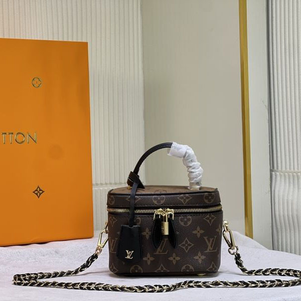 Louis Vuitton Cosmetic Bags - Click Image to Close